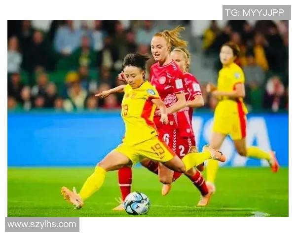 丹麦女足与芬兰女足激战正酣谁能在这场较量中笑到最后